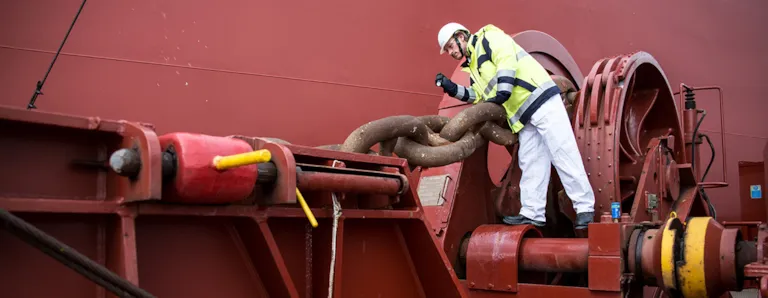 Offshore moorings, Broken anchor chain, Fatigue testing of mooring chain