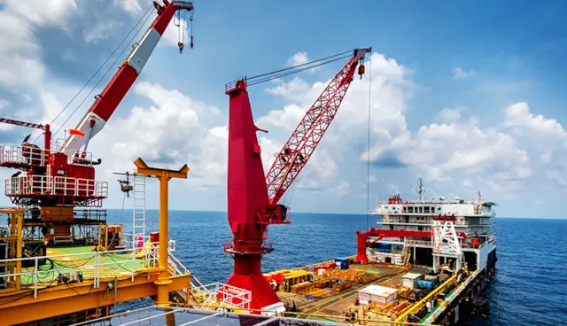 Offshore crane operator certification
