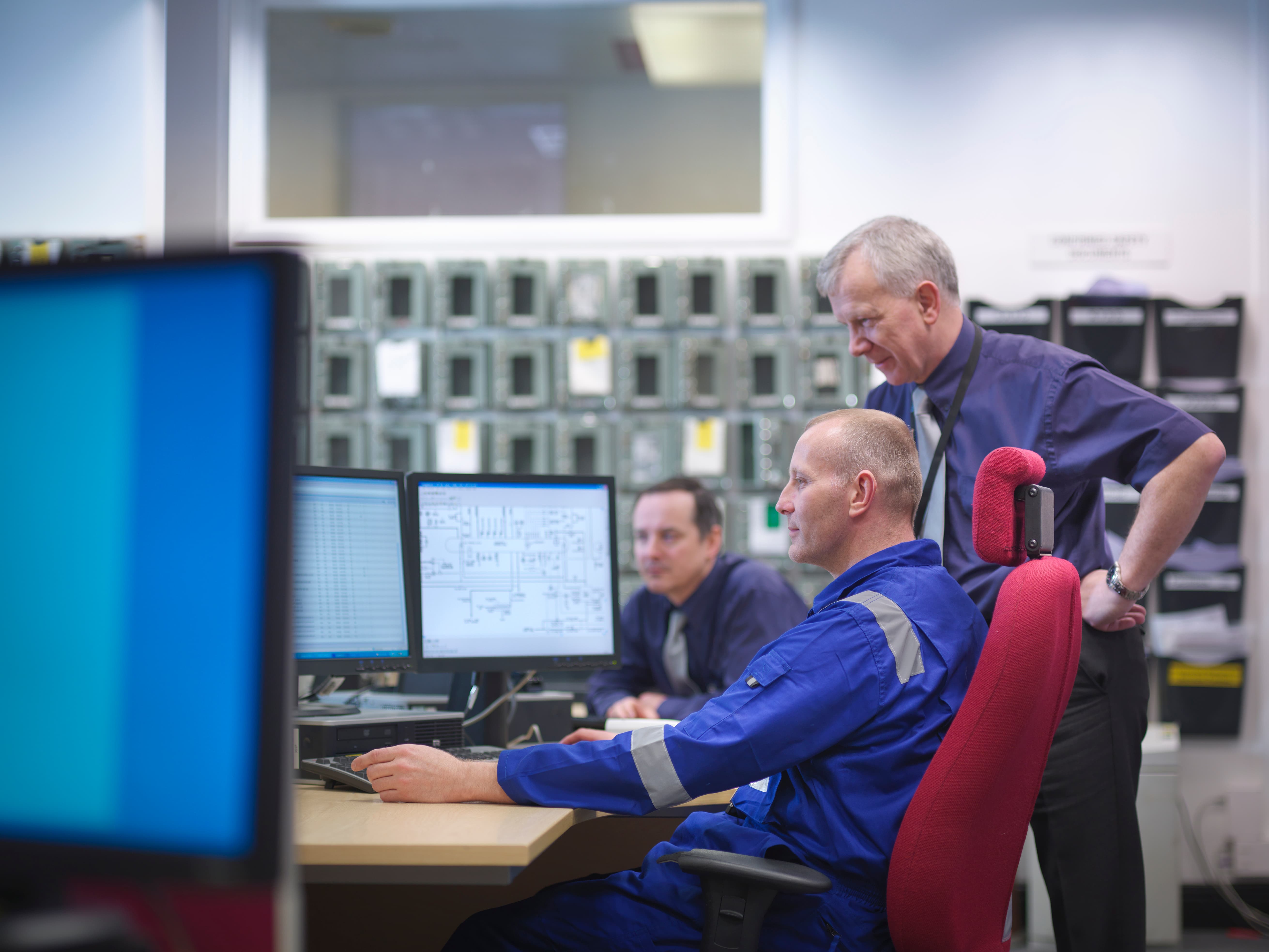 pipeline control room