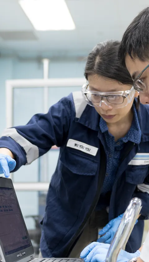 Sour service testing in DNV's Technology Centre Gul Circle, Singapore