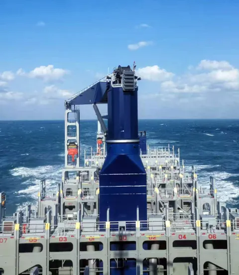 Cargor holds and crane on NCL Nordland