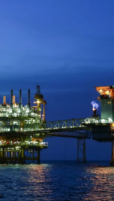 Offshore construction platform