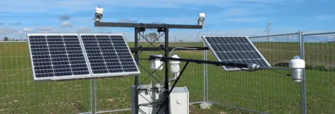 High-precision solar measurement station