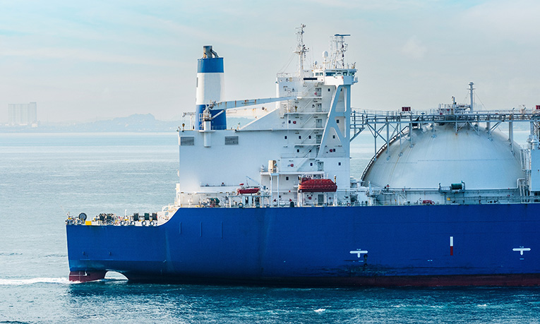 LNG carrier superstructure