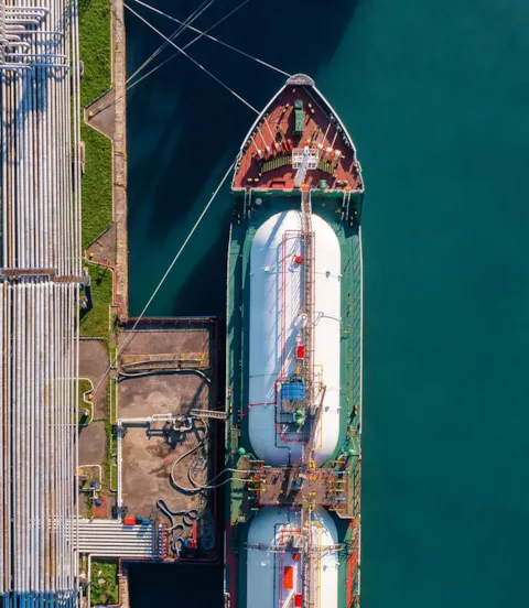 Ammonia carrier at terminal