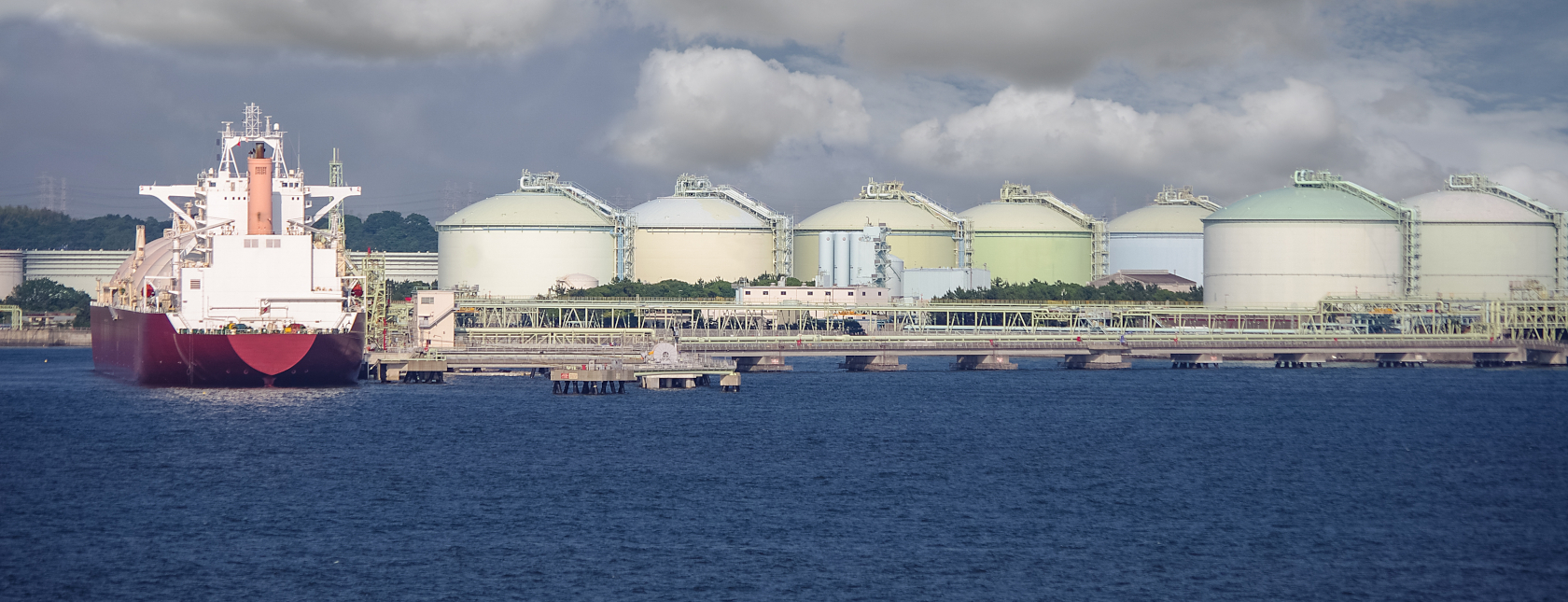 Ports in a decarbonized energy system