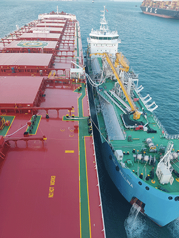 1st-LNG-Bunkering-of-Ubuntu-Unity-in-Singapore