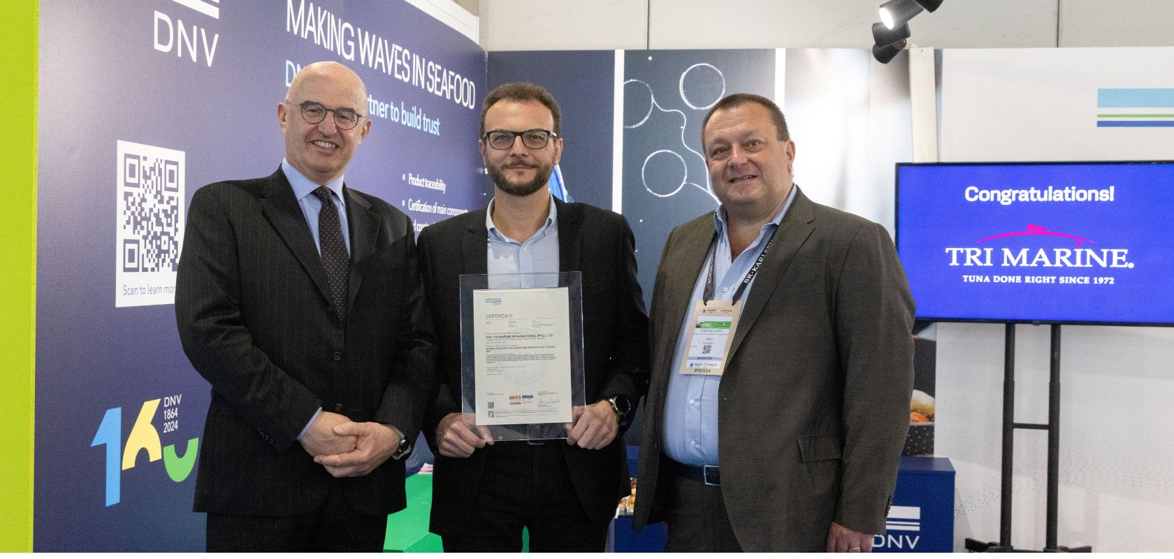 Certificate delivery to Tri Marine from DNV