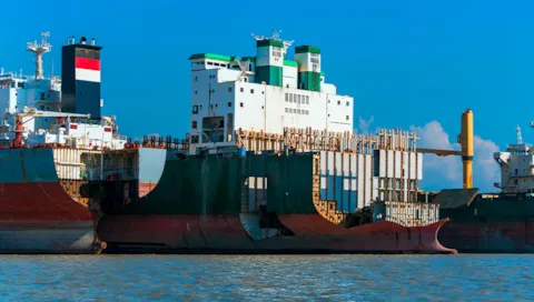 Shipbreaking yard - DNV GL