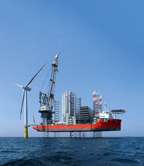 Pacific Osprey wind farm installation