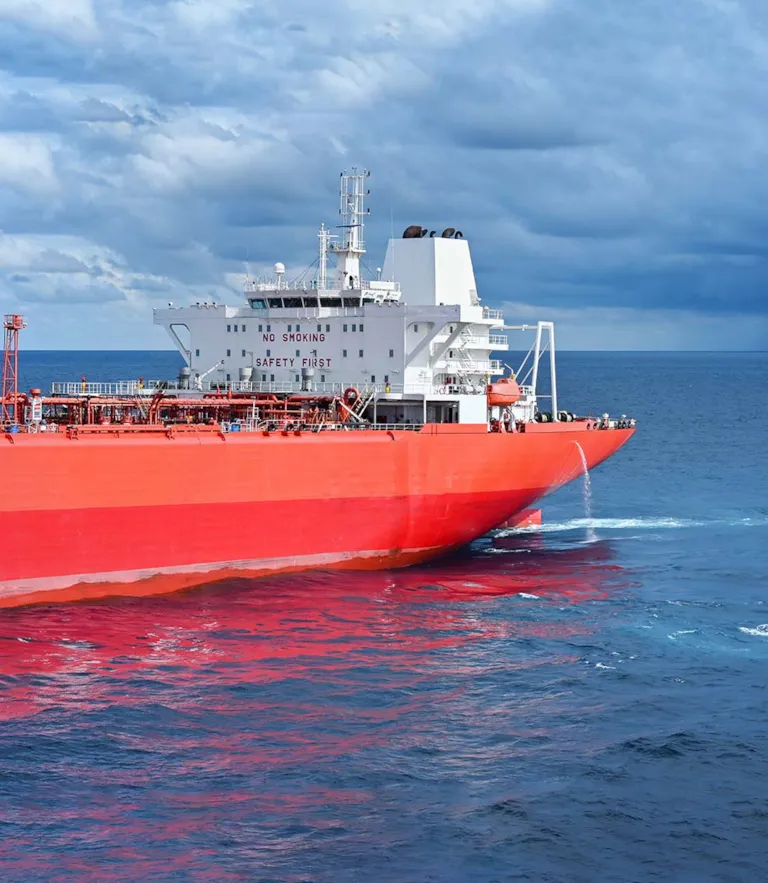 Vlcc Design Exploring future decarbonization pathways for an LNG-fuelled VLCC design