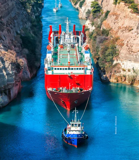 Tug operation in narrow channel - DNV GL