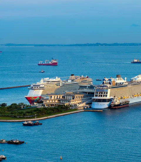 M1_Cru_302_Singapore_cruise_center