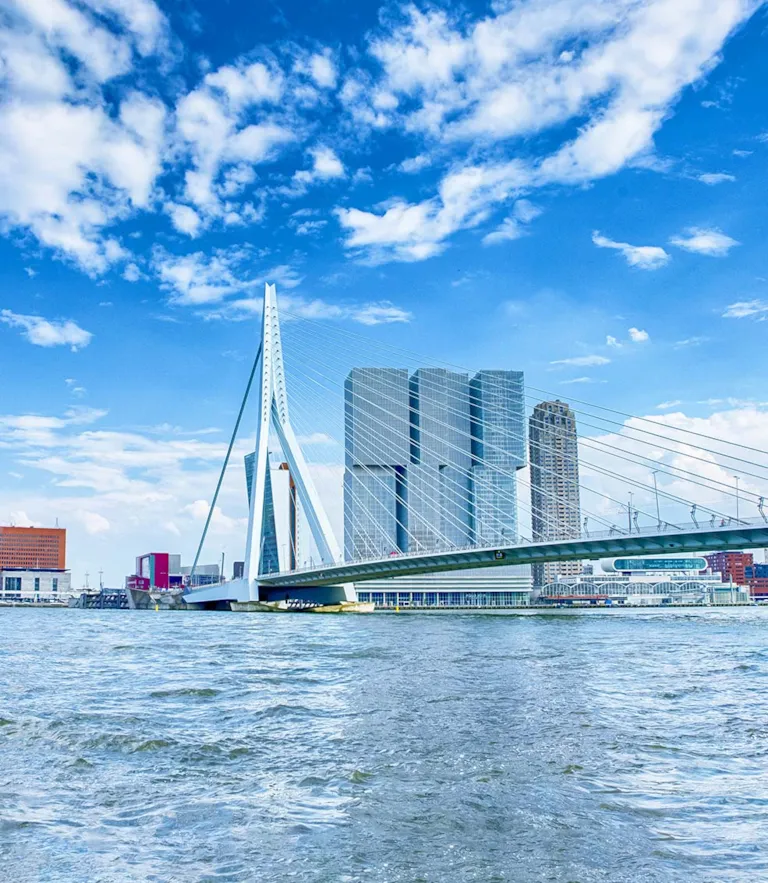 Leading_maritime_city_rotterdam.jpg