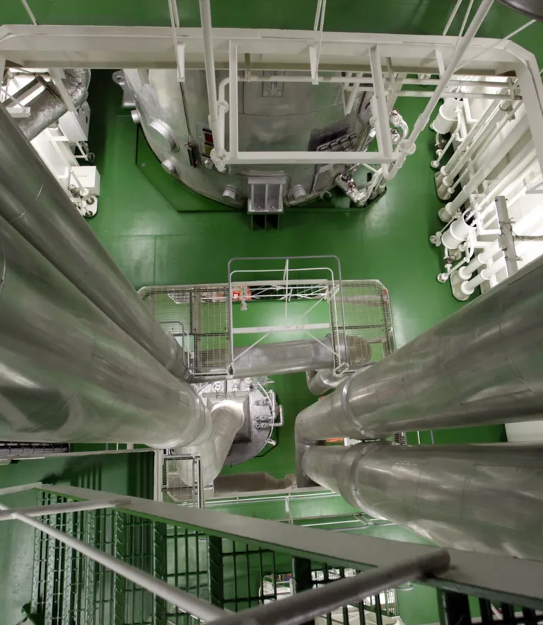 Emission pipes