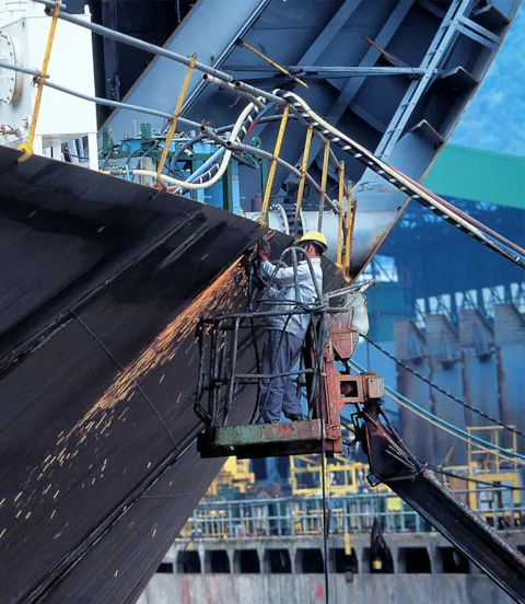 Floating_wind_creates_opportunities_for_yards