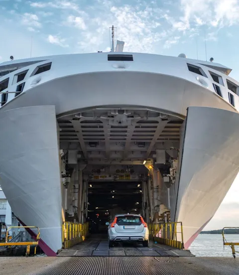 Ropax_car_ramp.jpg