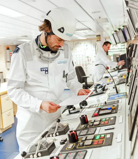Using technology DNV GL