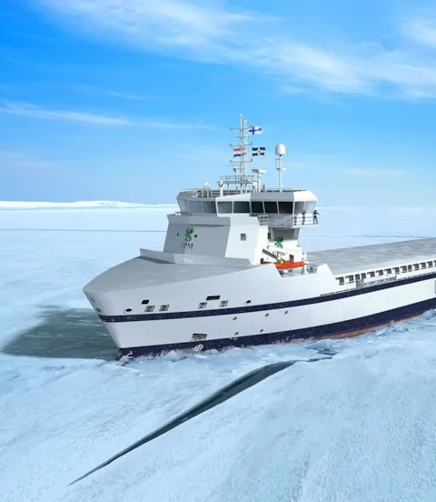 M2_MPV_330_UPM_chartered_vessel_sailing_through_ice