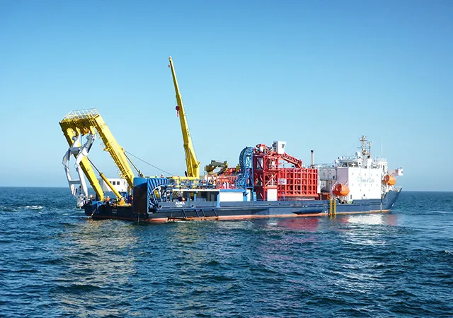 Cable_laying_vessel_at_windfarm.jpg