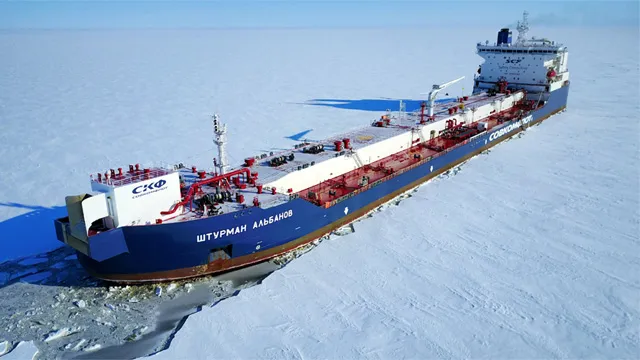 Shturman Albanov is the lead ship in a series of Arctic shuttle tankers  ordered by Sovcomflot Group under a long-term contract with Gazprom Neft. 