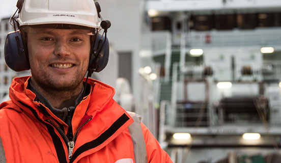 Empresa pasa a adoptar exoesqueletos en el proceso productivo