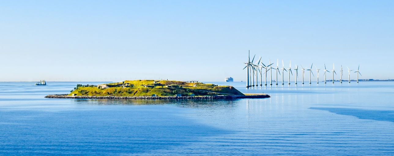 DNV supports Hapag-Lloyd’s milestone green financing | DNV Maritime