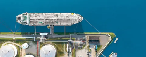 DNV urges cross-industry collaboration to help overcome “ultimate hurdle” of fuel availability in its latest decarbonization report 1288x511