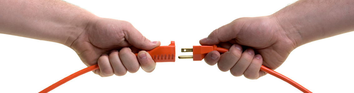 Knowledge sharing in and between projects