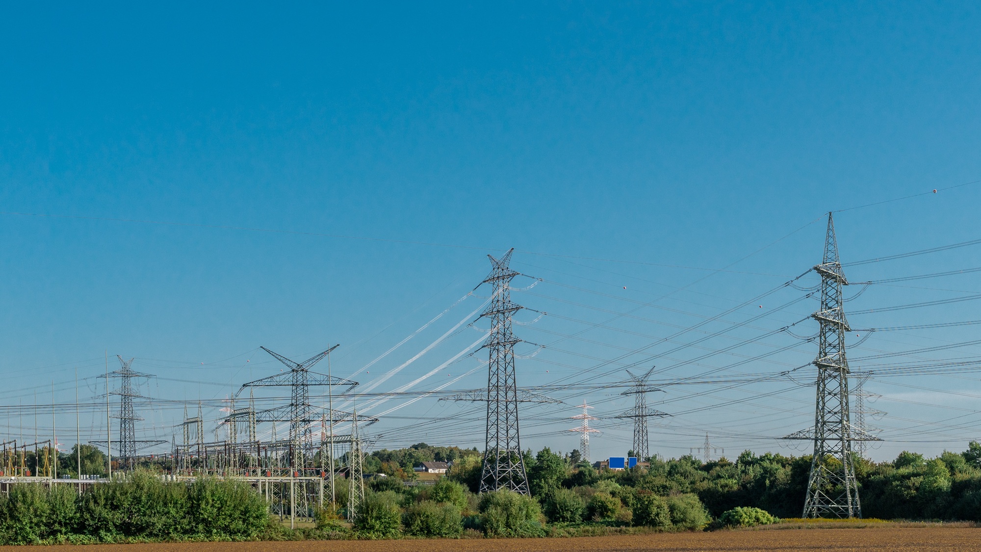 Independent engineering and verification of power equipment
