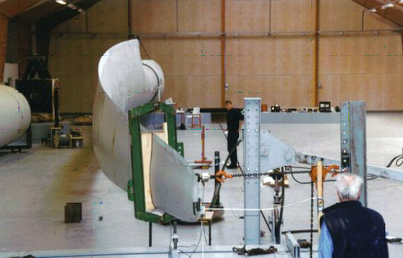 Factory acceptance test of a wind turbine blade