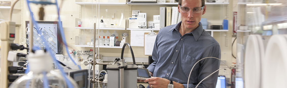 Experts at DNV GL’s laboratory in Columbus