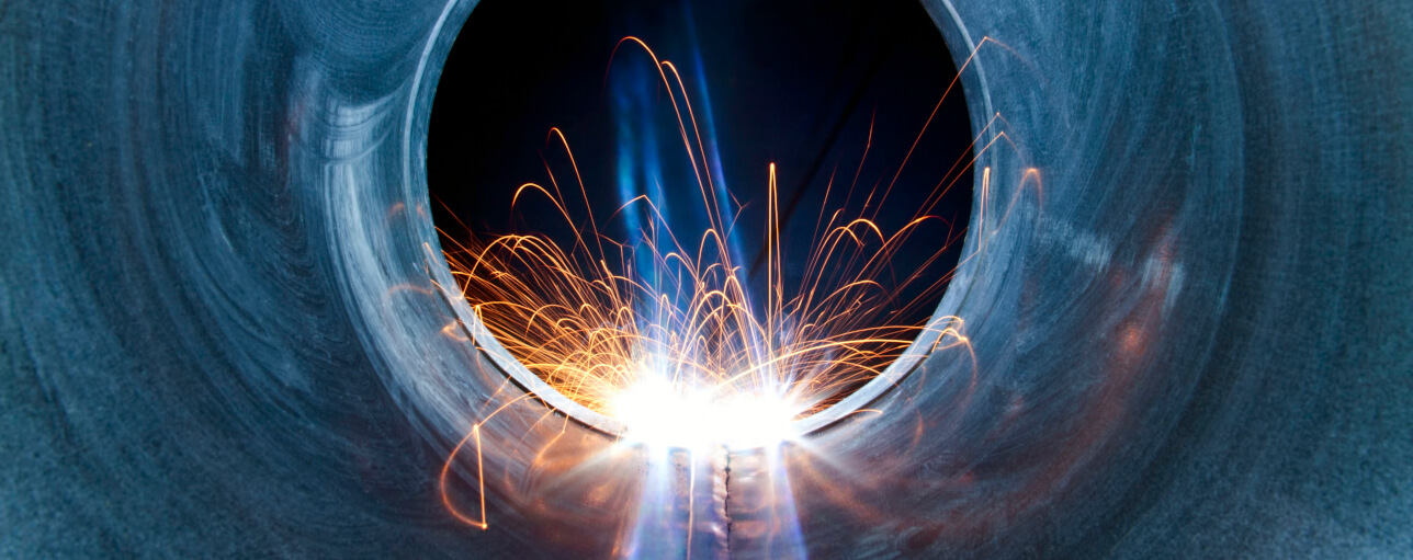 In-service welding of mixture pipelines