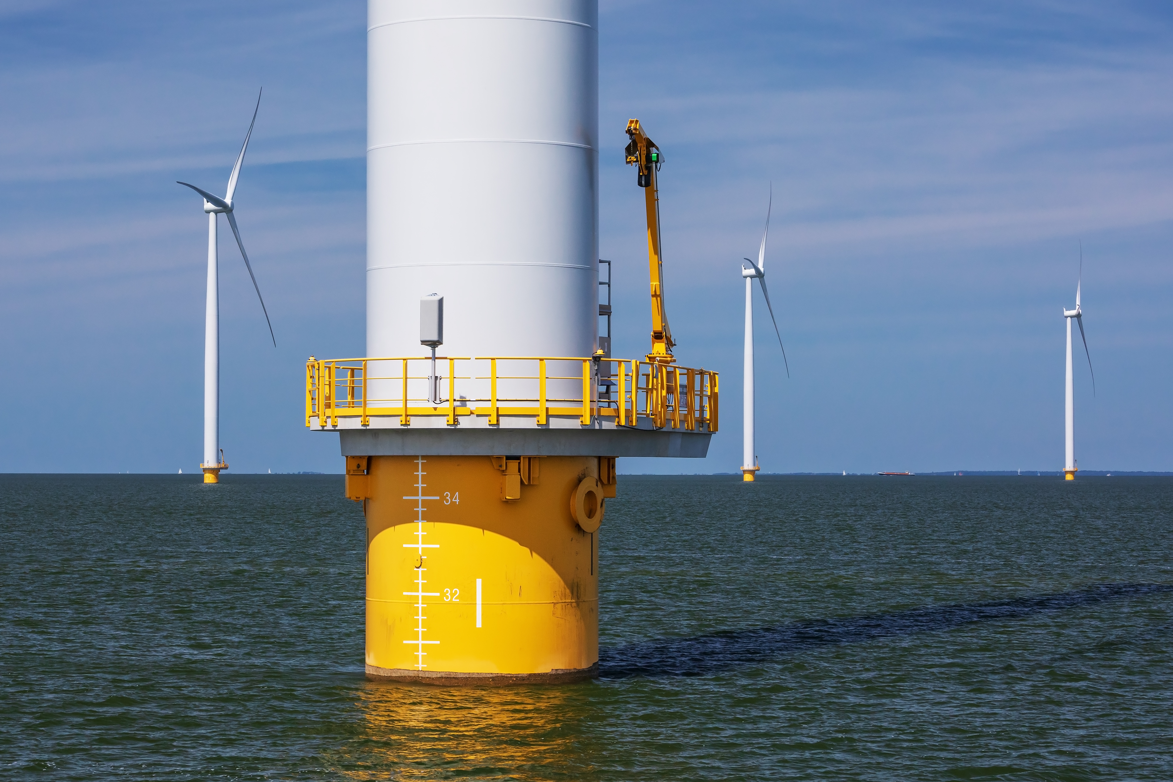 Monopile offshore wind