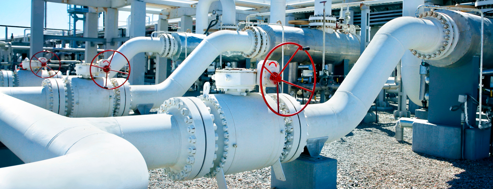 Mitigation of pressure containment capacity reduction caused by compressive true force