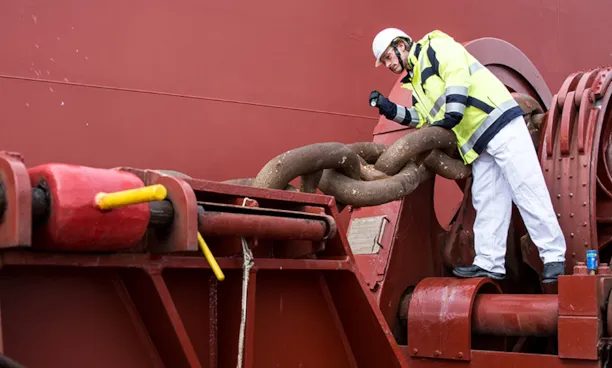Offshore moorings, Broken anchor chain, Fatigue testing of mooring chain