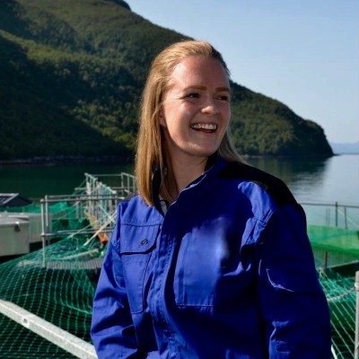 Ingrid  Harneshaug  Rød
