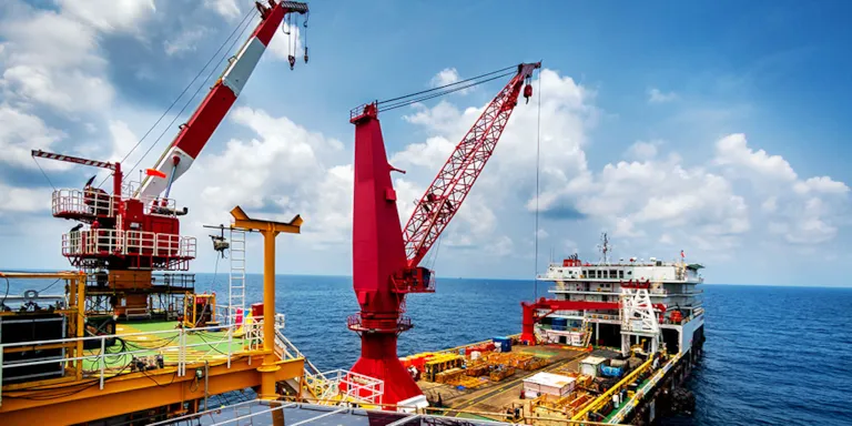 Offshore crane operator certification