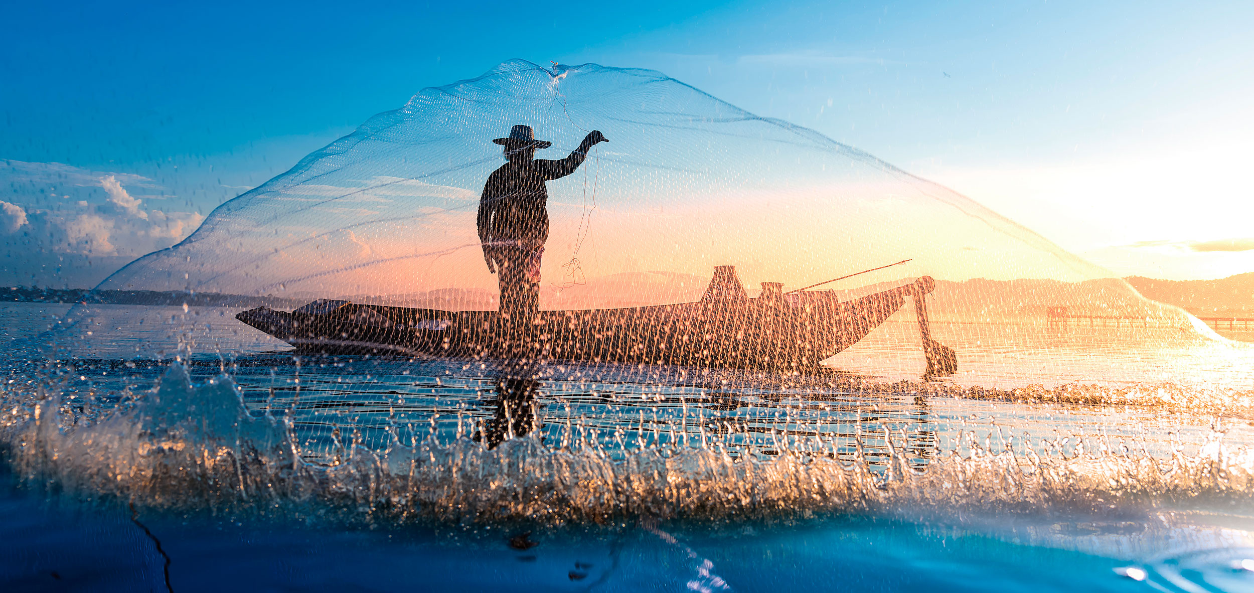 Fisherman casting net