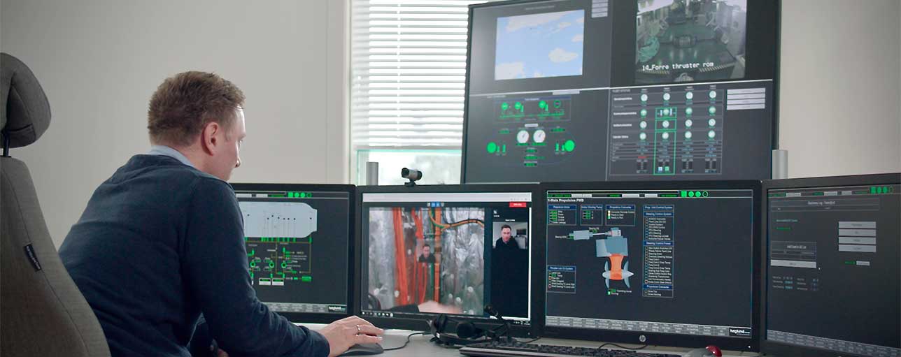 ROMAS - in the office