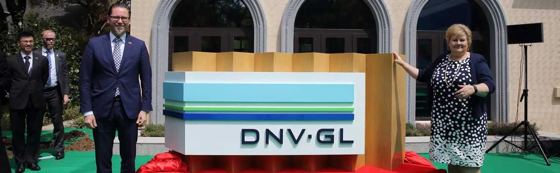 DNV GL Group President & CEO Remi Eriksen and Norwegian Prime Minister Erna Solberg open DNV GL's new Shanghai office