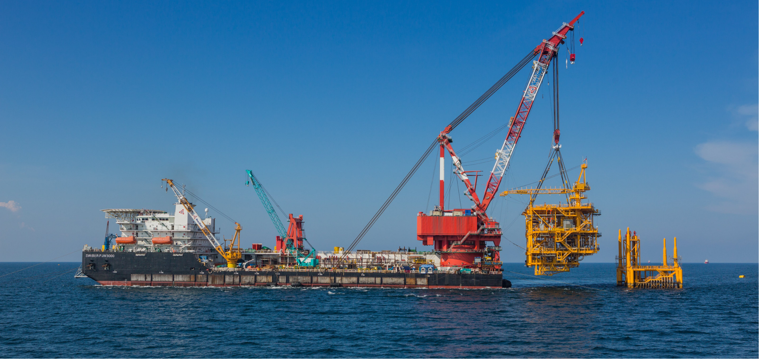 Transport & installation of offshore bottom fixed installations