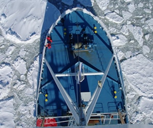 Vessel in artic waters that needs to comply with IMO Polar Code